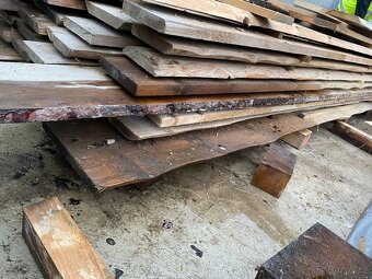 Stavební řezivo- trámky, prkna - 2