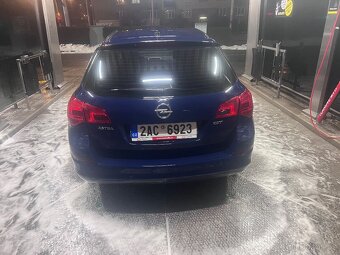 Opel Astra - 2