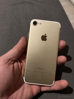 Apple iPhone 7Gold 32gb - 2