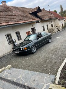 BMW e32 735i manuál - 2