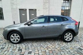 VOLVO V40 2.0D CROSS COUNTRY-AUTOMAT-NAVI-PDC-Virtuál Cockpi - 2