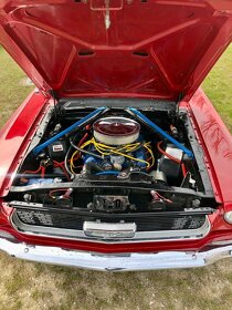 Ford Mustang 1966 convertible - 2