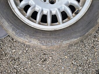 Prodám pneu Dunlop 205/60 r15 vzorek 7mm - 2