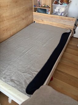 Prodám velmi pěknou postel z XXXL - TOP stav - 2
