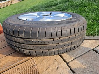 Pneu na Hyundai i20 175/70 R14 - Alu disky - 2