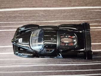 FERRARI FXX n.30 - Hot Wheels 1:43 - 2