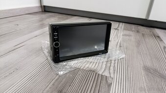 2DIN autorádio 7018B + parkovací kamera NOVÉ - 2