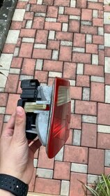 Bmw e46 kombi, pravé zadní mlhové světlo - 2