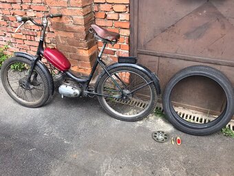 Moped S11 Stadion - 2