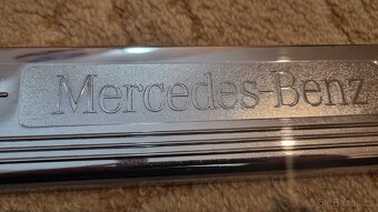 W211 / W219 exkluzivní prahové lišty
Original Mercedes - 2