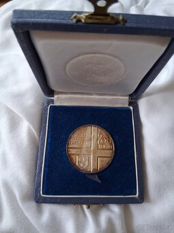 Mince 200 Forint - 2