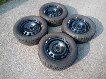 Š.Karoq, S.Ateca – Zánovní zimní komplet 215/60R16 Firestone - 2
