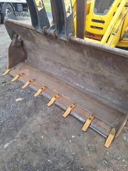Traktorbagr Komatsu WB 97-S5 rok 2009 - 2