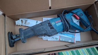 Pila ocaska Bosch Professional GSA 120 téměř nová - 2
