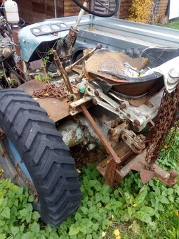 Prodám-Traktor Svoboda-Zadní díl. - 2