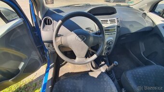 Toyota yaris 1.0i - 2