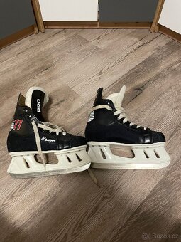 Hokejové brusle - 2