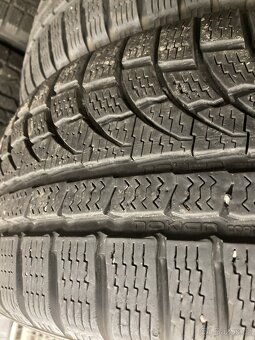 Zimni pneu 215/55 R17 nokian - 2