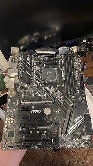 Zakladni deska MSI X470 Gaming Plus Max - 2