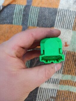 Prodám Fabia 1 - snímač brzdové světla - 2