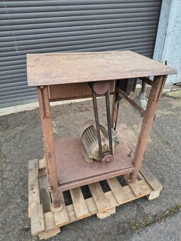 Okružní pila - cirkulárka - 2