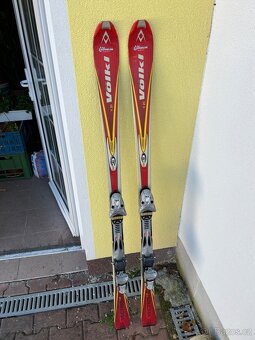 Carvingové lyže Völkl - 2