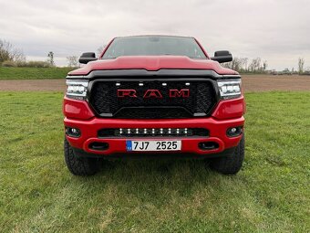 RAM 1500 DT 2021 Big Horn, Crew Cab, Long bed, mnoho úprav - 2