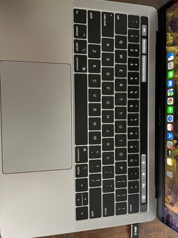 MacBook PRO 2018 13” šedý 256GB - 2