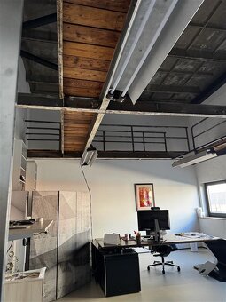 Pronájem nebytového prostoru 40 m² v industriálním stylu - 2