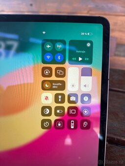 iPad Pro 12,9” | 256 GB | Cellular + originální klávesnice - 2