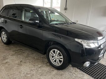 Mitsubishi outlander 2.2 did automat 110kw 4x4 - 2