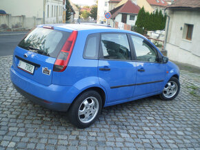 PRODÁM  FORD FIESTA 1,3  44 kw r.v. 2003  T.K.2026  SLEVA - 2