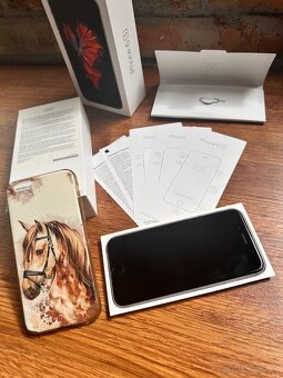 iPhone 6S 128 GB stříbrný, včetně dvou obalů - 2