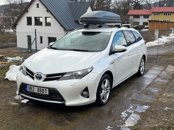 Toyota Auris 1.8 Hybrid e-cvt - 2