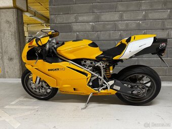 Ducati 749 - 2