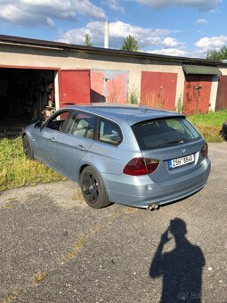 BMW E90 330xd - 2
