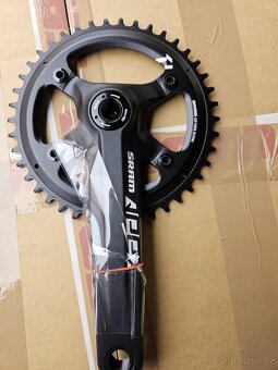 Kliky SRAM Apex a Rival 42z 175mm nové - 2