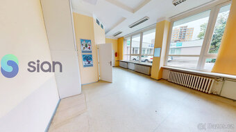 Pronájem ordinace – 95,4 m², ul. Jugoslávská 2910/69 - 2