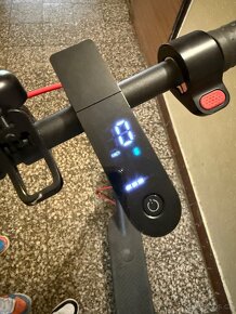 Koloběžka Xiaomi Mi Electric Scooter - 2