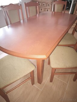 Jídelní stůl s židlemi - 2