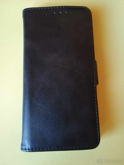 Samsung Galaxy A20E s pouzdrem - 2