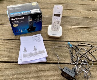 Analogový mobilní telefon - 2