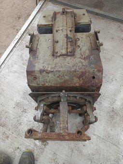 Zetor Crystal sedačka, závěs - 2