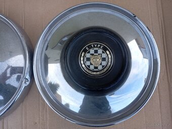 Středové ozdobné poklice,pokličky na Jaguar E type - 2