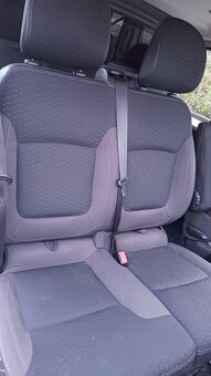 Sedadlo spolujezdce - 2