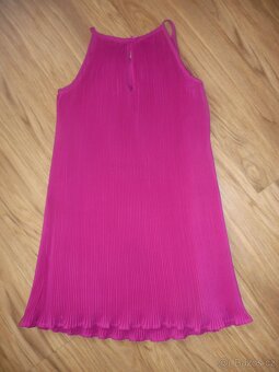 Šatičky George na 4-5L- vel.110 - 2