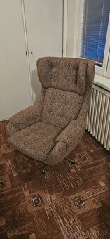 Ušák křeslo - 2