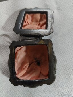 Starožitna šperkovnice - 2