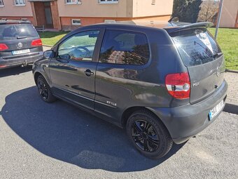 VW FOX - 2