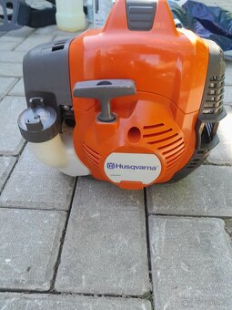 Krovinorez Husqvarna 525RX - 2